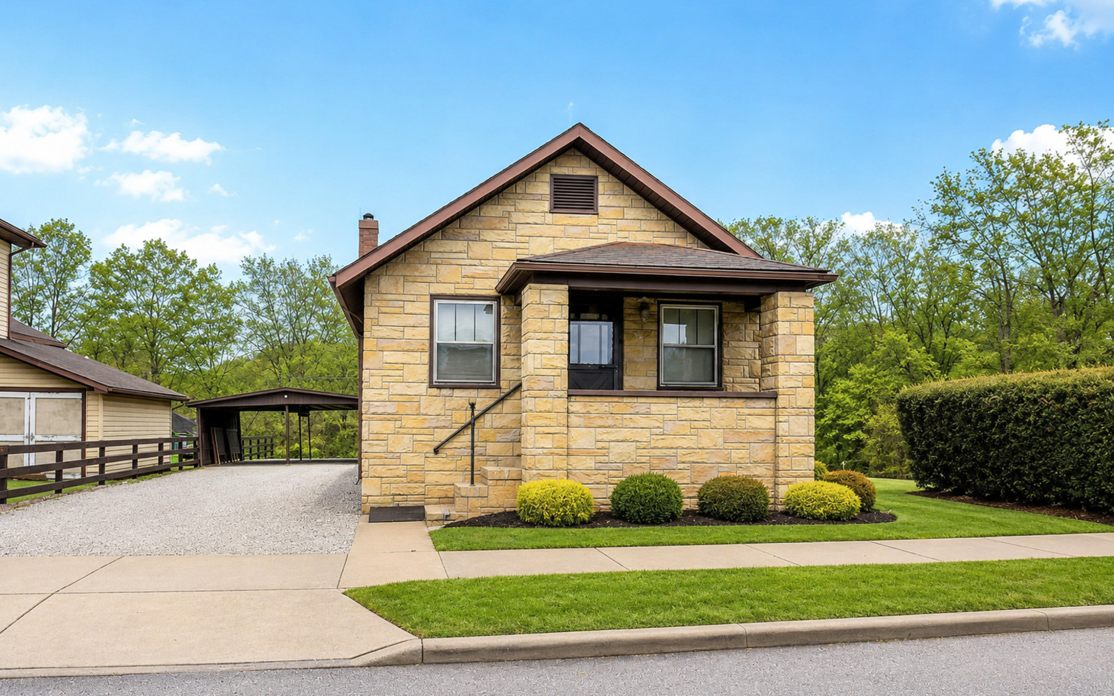 Professionally refreshed exterior of 1138 North Water Street in Uhrichsville, Ohio